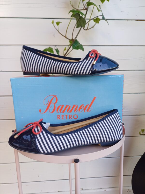 Banned Devon Ballerina's 💙